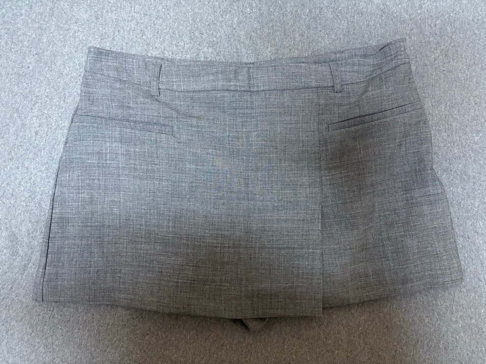 Gri Pilili Kısa Şort etek Stradivarius - Görsel 2