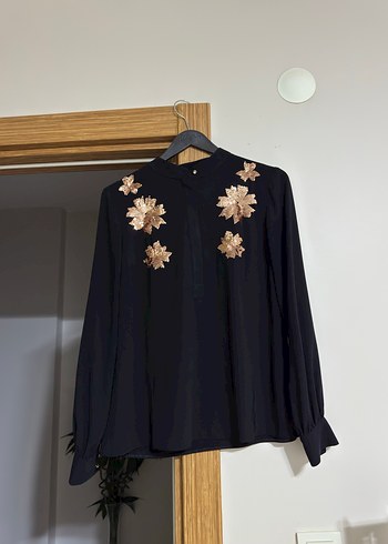 Siyah İşlemeli Uzun Kollu Gömlek - Görsel 2