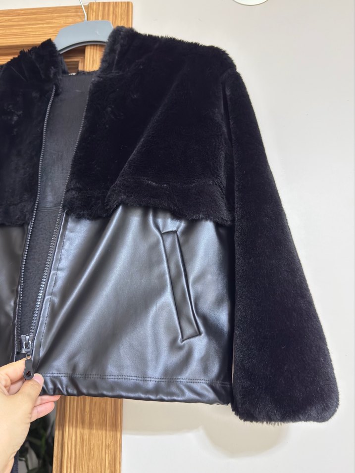 Kürklü Siyah Deri Kapüşonlu Kadın Ceket - Görsel 4