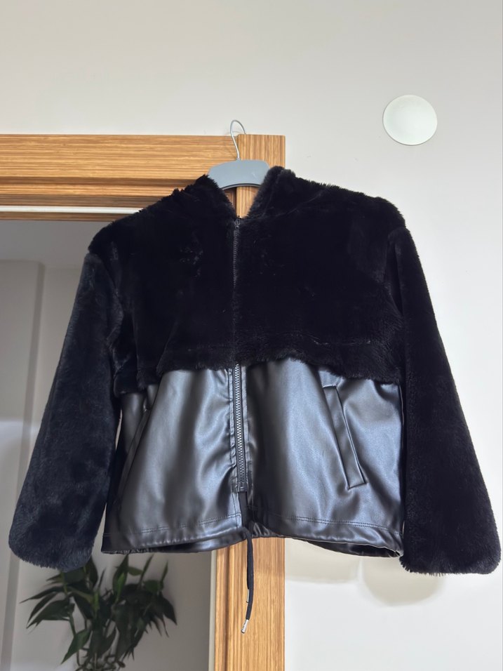 Kürklü Siyah Deri Kapüşonlu Kadın Ceket - Görsel 2