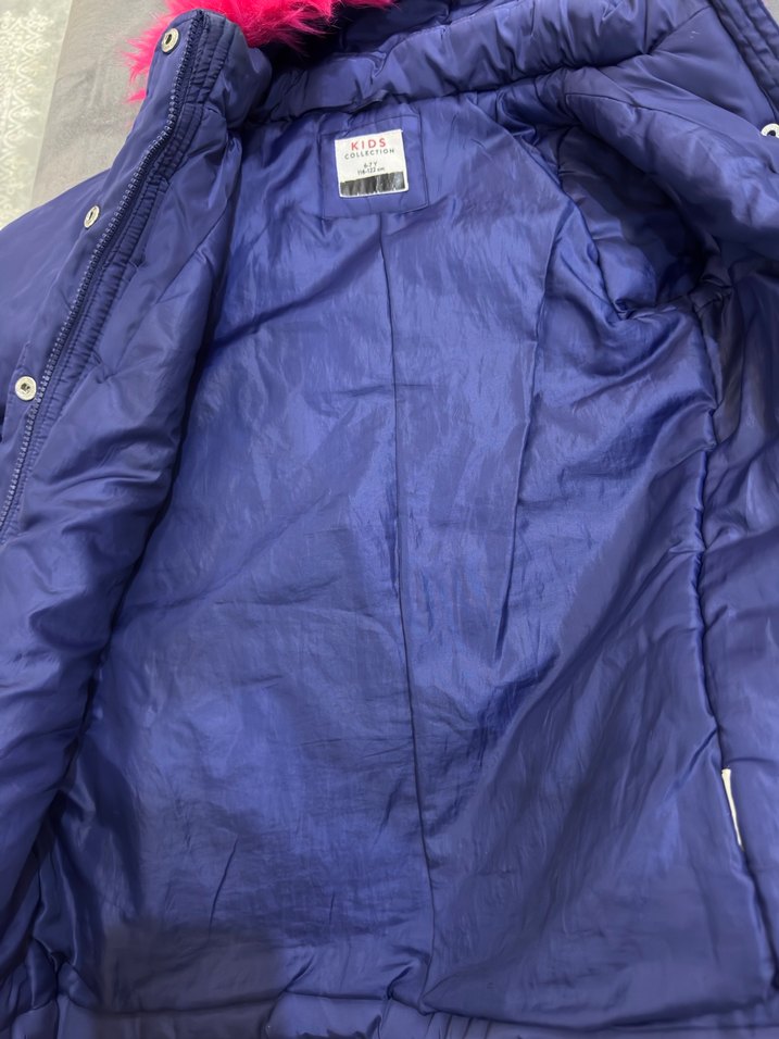 Kız Çocuk Gri Kürklü Kapüşonlu Mont - Görsel 3