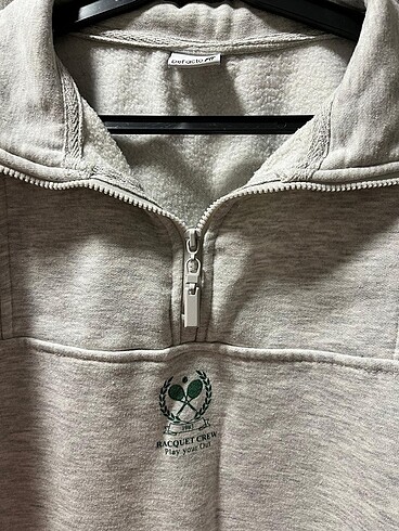 m Beden Defacto açık gri sweatshirt