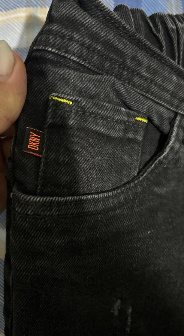 Rahat ve Şık Siyah Denim Jean — görsel 2/5