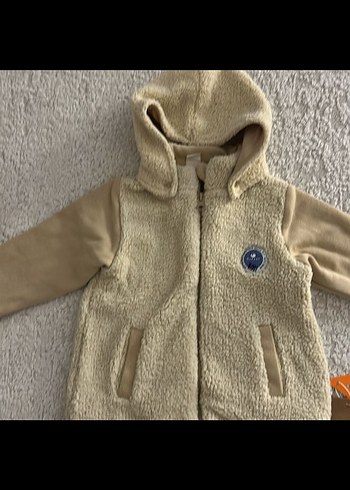 Bej Kapüşonlu Erkek Çocuk Mont - Görsel 2