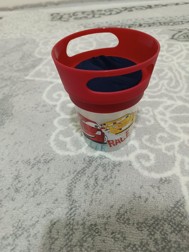 Kırmızı Renkli çocuk yemek kutusu - Görsel 3