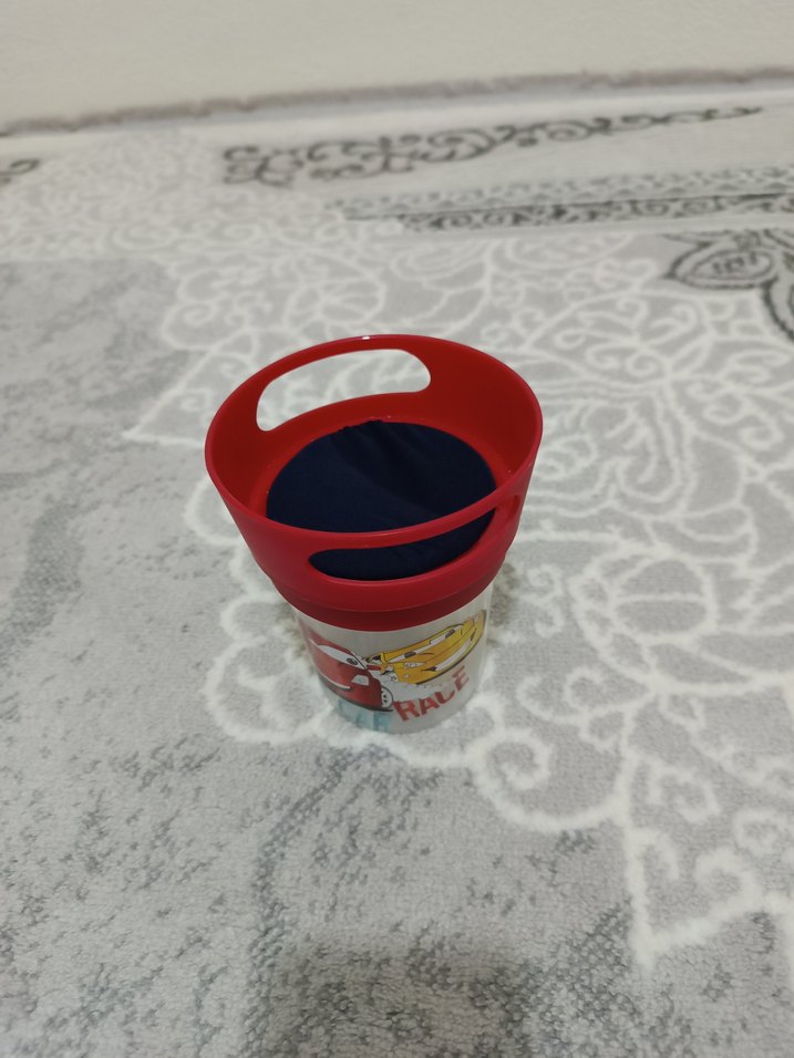 Kırmızı Renkli çocuk yemek kutusu - Görsel 2