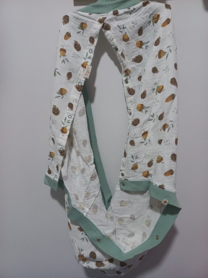 Bej Pastel Desenli Bebek puset örtüsü çıtçıtlı - Görsel 2