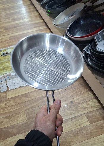 LARA 28 cm Gri Çelik Tava - Görsel 2