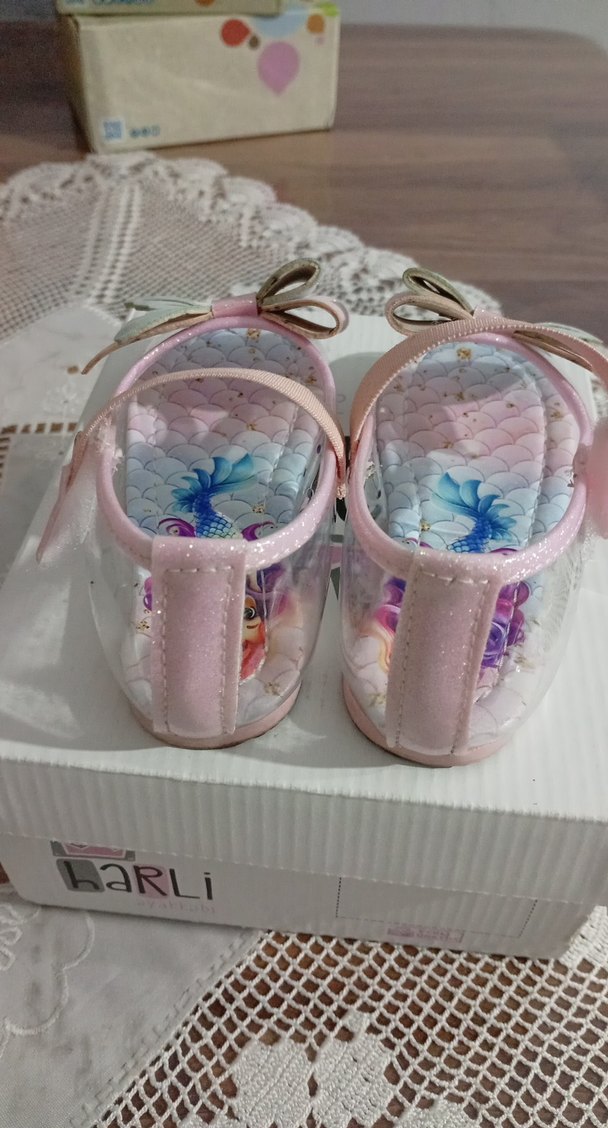 Kız Çocuk Pembe Fiyonk Detaylı Deniz Kızı baskılı ayakkabı - Görsel 4