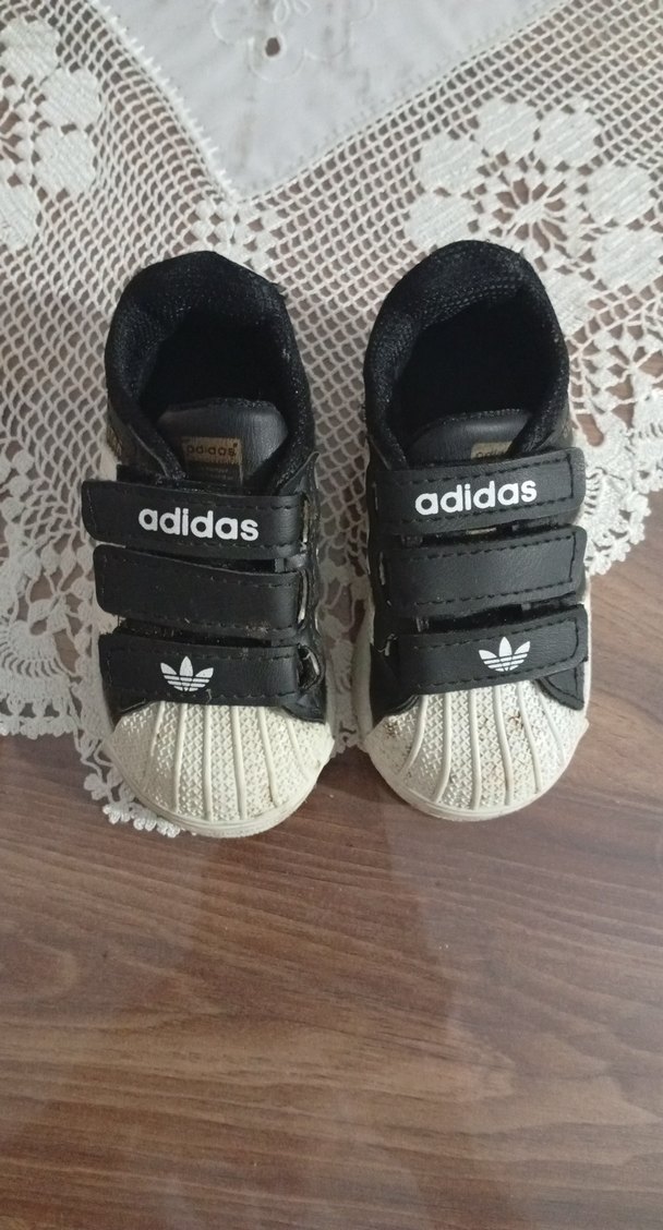Kız ve Erkek Çocuk Siyah Beyaz Adidas Spor Ayakkabı - Görsel 3