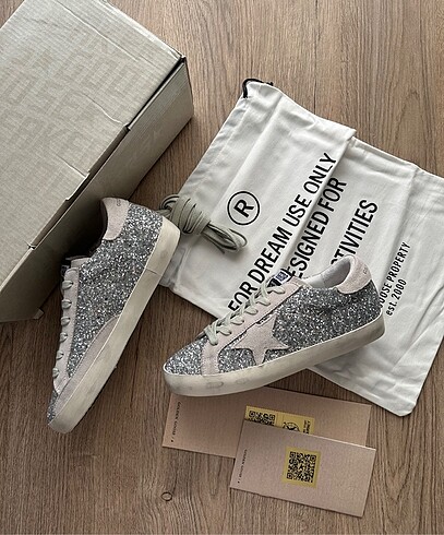 Golden Goose 39
