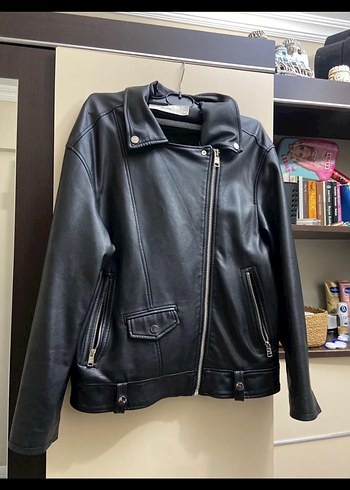 Bershka Siyah Kadın Deri Biker Ceket
