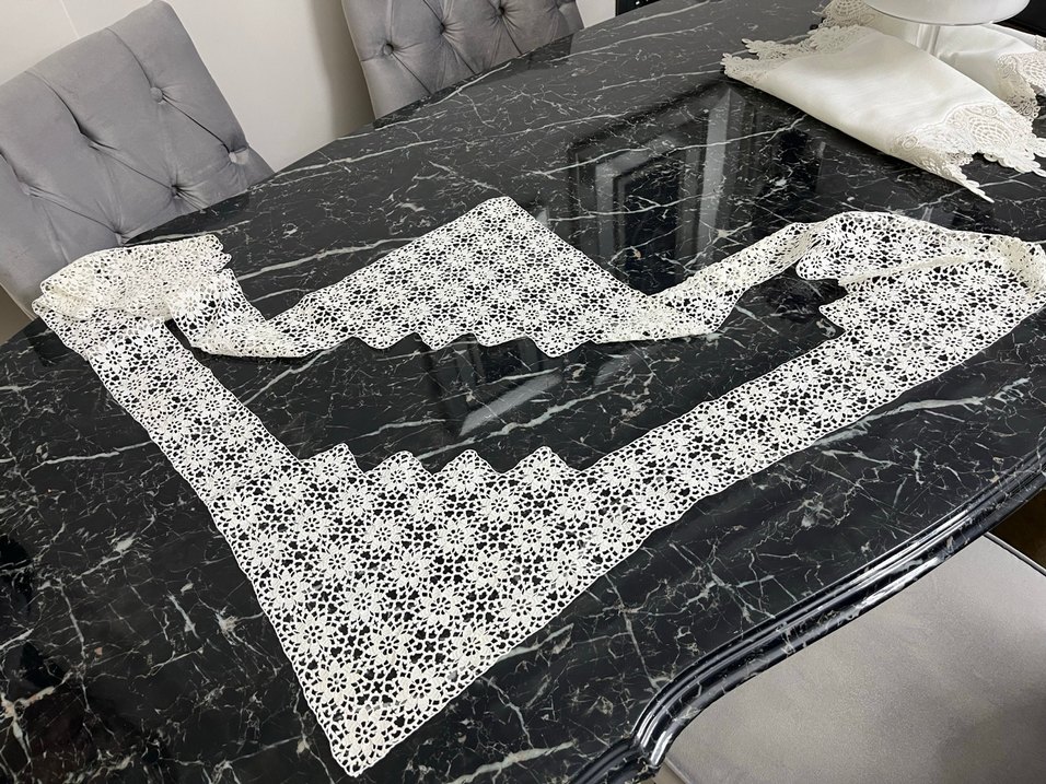 Beyaz dantel kare masa  örtüsü olacak - Görsel 2
