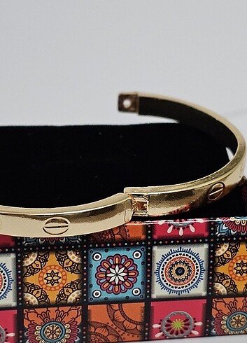Cartier kelepçe 