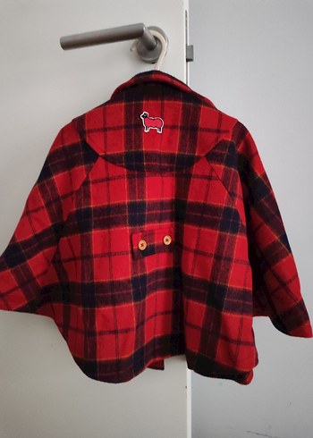 Kız Çocuk Kırmızı Kareli Düğmeli Panço - Görsel 4