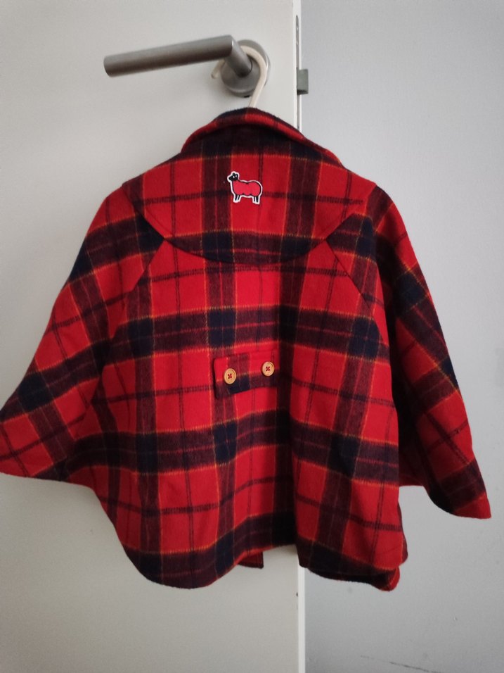 Kız Çocuk Kırmızı Kareli Düğmeli Panço - Görsel 4