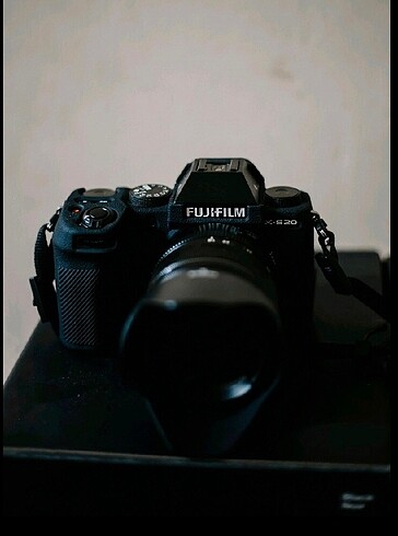 Fujifilm X-S20