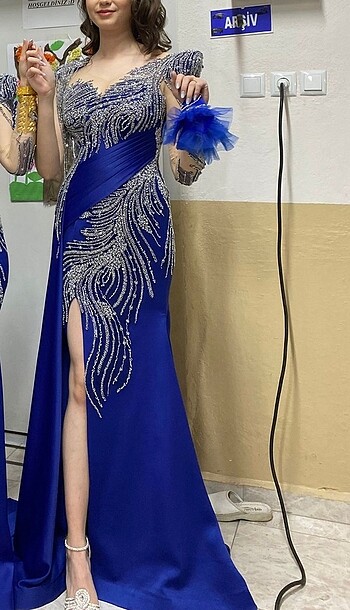 özel dikim saks mavisi abiye