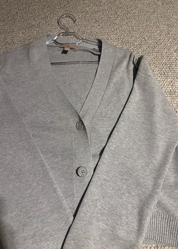 H&M H&MGri Düğmeli Kadın Hırka