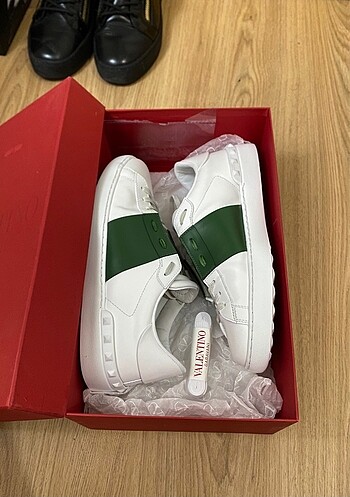 Orijinal Valentino