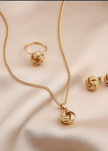 Diğer 4'lü set (kolye-küpe-yüzük)
