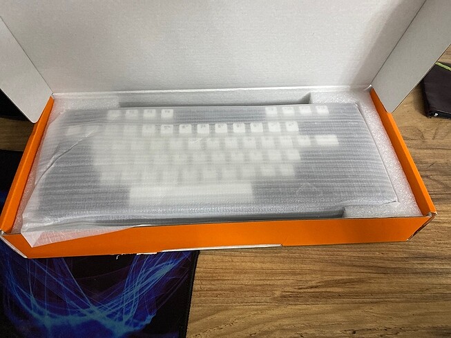 MEKANİK KLAVYE ( CUSTOM KLAVYE ) ( CYBERPUNK KEYCAPS) ( EK75 PRO - Görsel 10