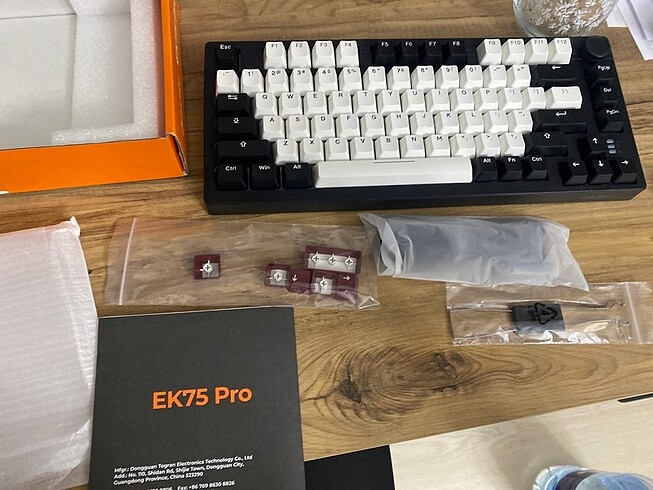 MEKANİK KLAVYE ( CUSTOM KLAVYE ) ( CYBERPUNK KEYCAPS) ( EK75 PRO - Görsel 11