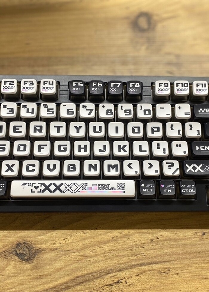 MEKANİK KLAVYE ( CUSTOM KLAVYE ) ( CYBERPUNK KEYCAPS) ( EK75 PRO - Görsel 4