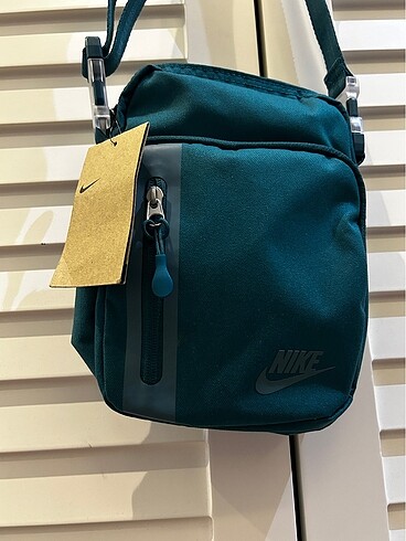 Nike ORJİNAL HİÇ KULLANILMADI NİKE ÇANTA