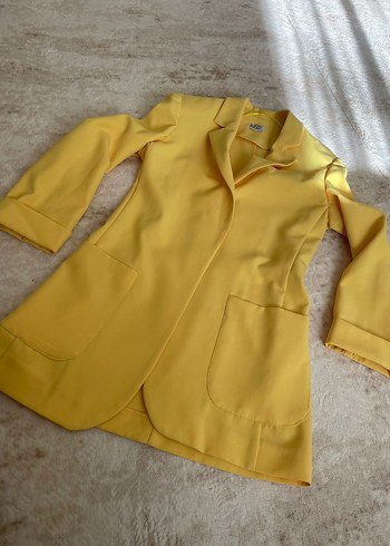 34 Beden Sarı Düğmeli Kadın Blazer Ceket