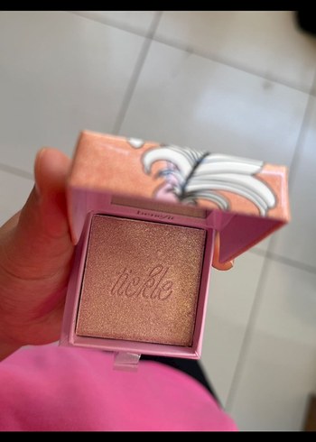 Beden Benefit Tickle Pastel Pembe Allık