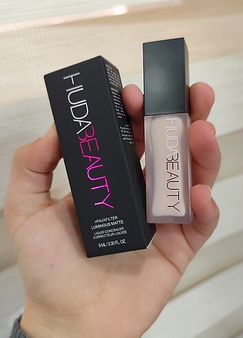 Huda beauty kapatıcı 