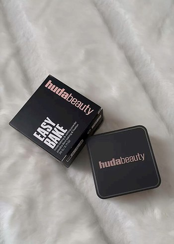 Huda Beauty Easy Bake Pudra - Bej - Görsel 2