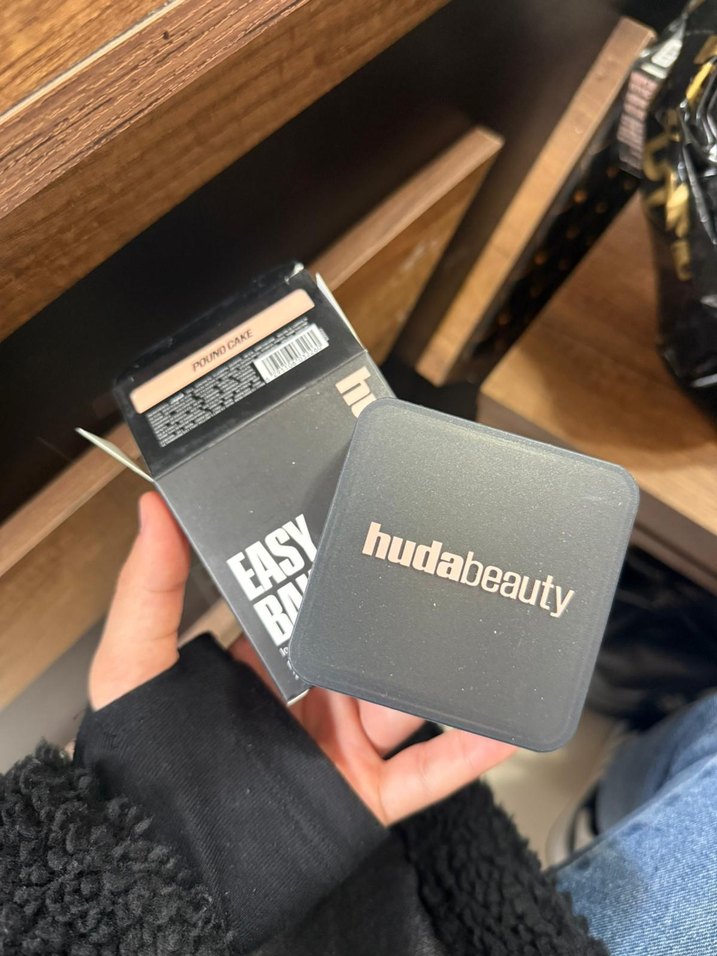 Huda Beauty Bej Pudra - Görsel 3