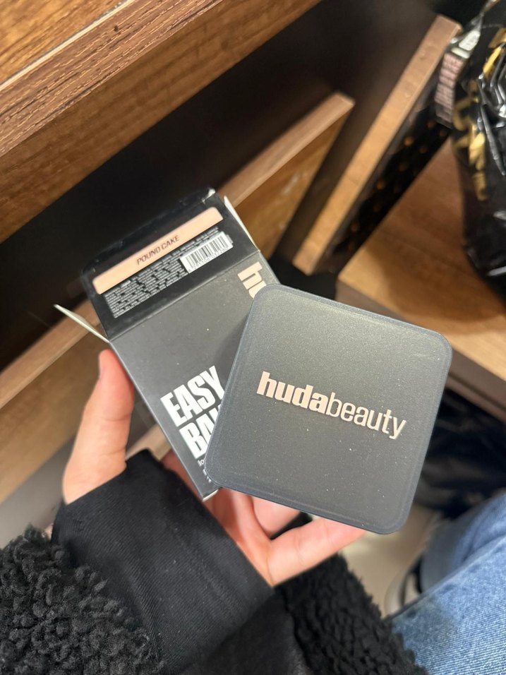 Huda Beauty Bej Pudra - Görsel 4