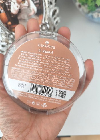 Essence Matt Bronzlaştırıcı ve Aydınlatıcı Pudra - Görsel 3