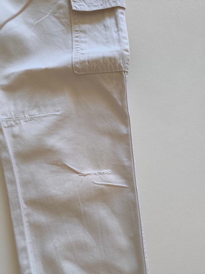 Beyaz Erkek Çocuk Rahat Kesim Pantolon - Görsel 2