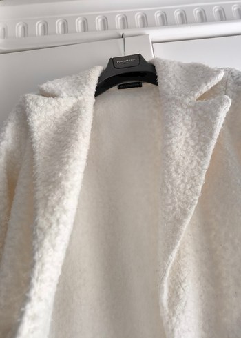 Beyaz Mini Kürk Detaylı Kısa Kadın Kabanı - Görsel 4