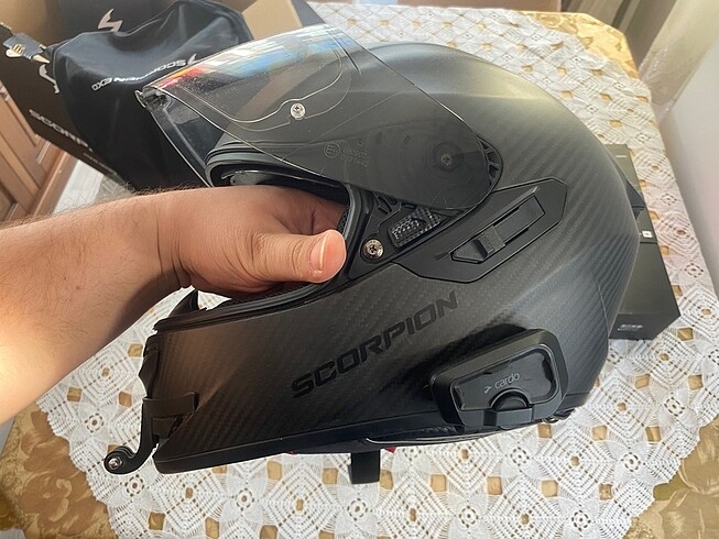 Diğer Motor Kaskı Scorpion Carbon