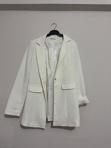Beyaz blazer ceket