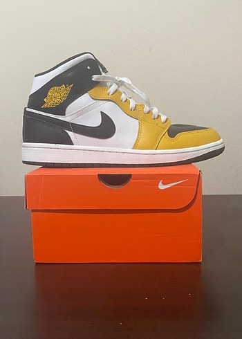 Jordan 1 Mid