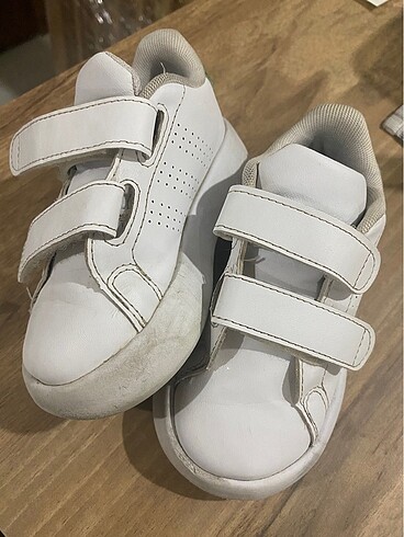 25 Beden beyaz Renk Adidas yürüyüş ayakkabısı