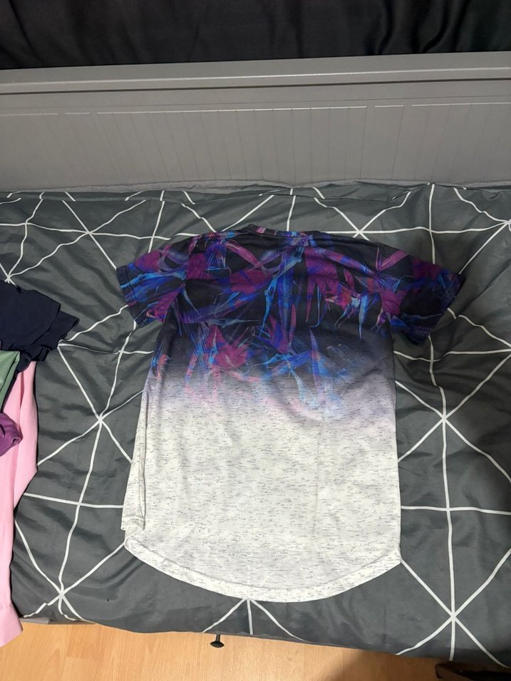 Erkek Çok Renkli Batik Desenli Tişört - Görsel 2