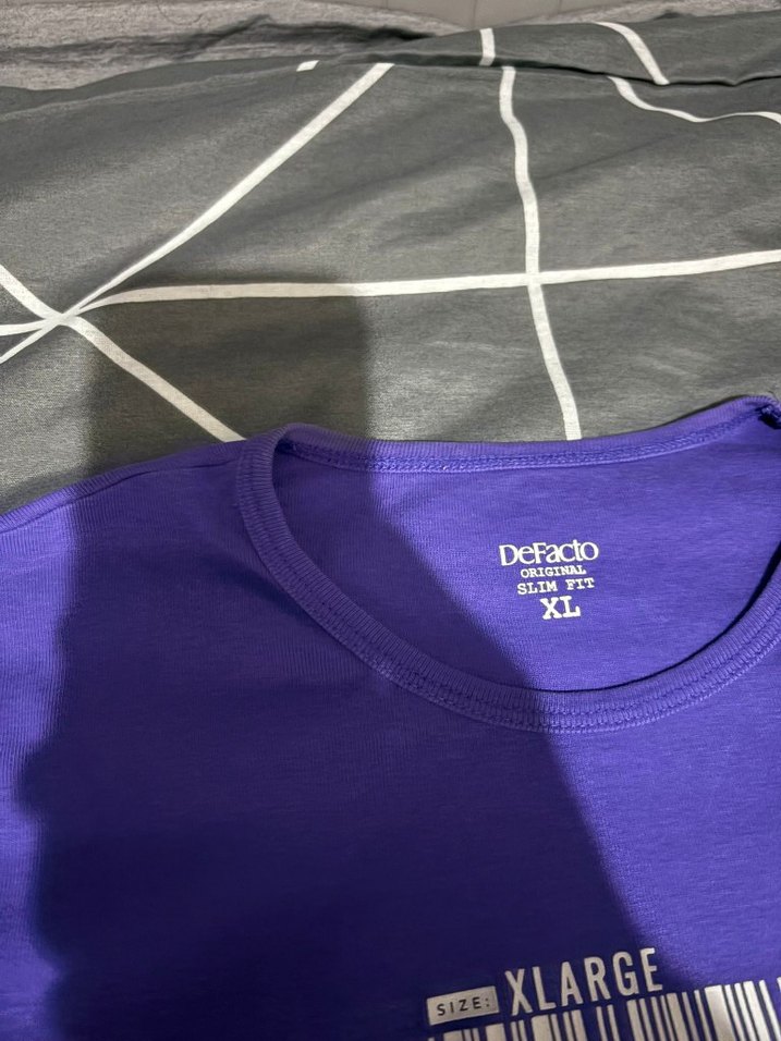 Mor Baskılı Erkek Tişört, Kısa Kollu, Dar Kesim - Görsel 2