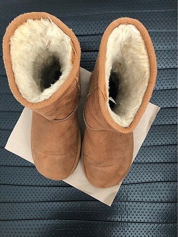 Ugg 37 no bot özel ilan
