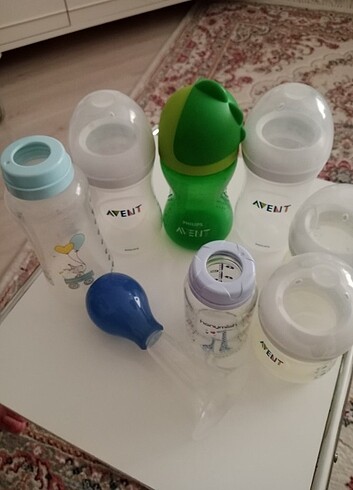 Beden Avent ve diğer marka biberonlar, avent suluk, süt sağma pompası.