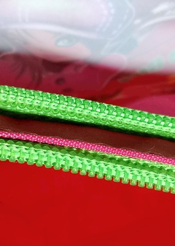 Renkli pembe çocuk kalemliği.. - Görsel 2