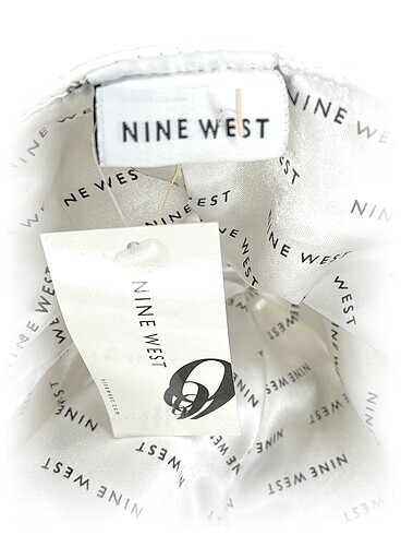 Beden Nine West Şapka %70 İndirimli.