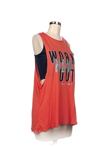 LC Waikiki LC Waikiki T-shirt %70 İndirimli.