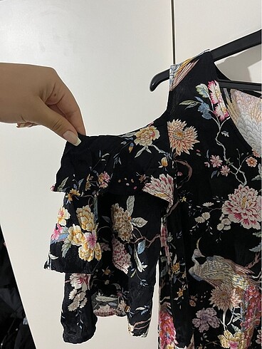 LC Waikiki kol detaylı elbise